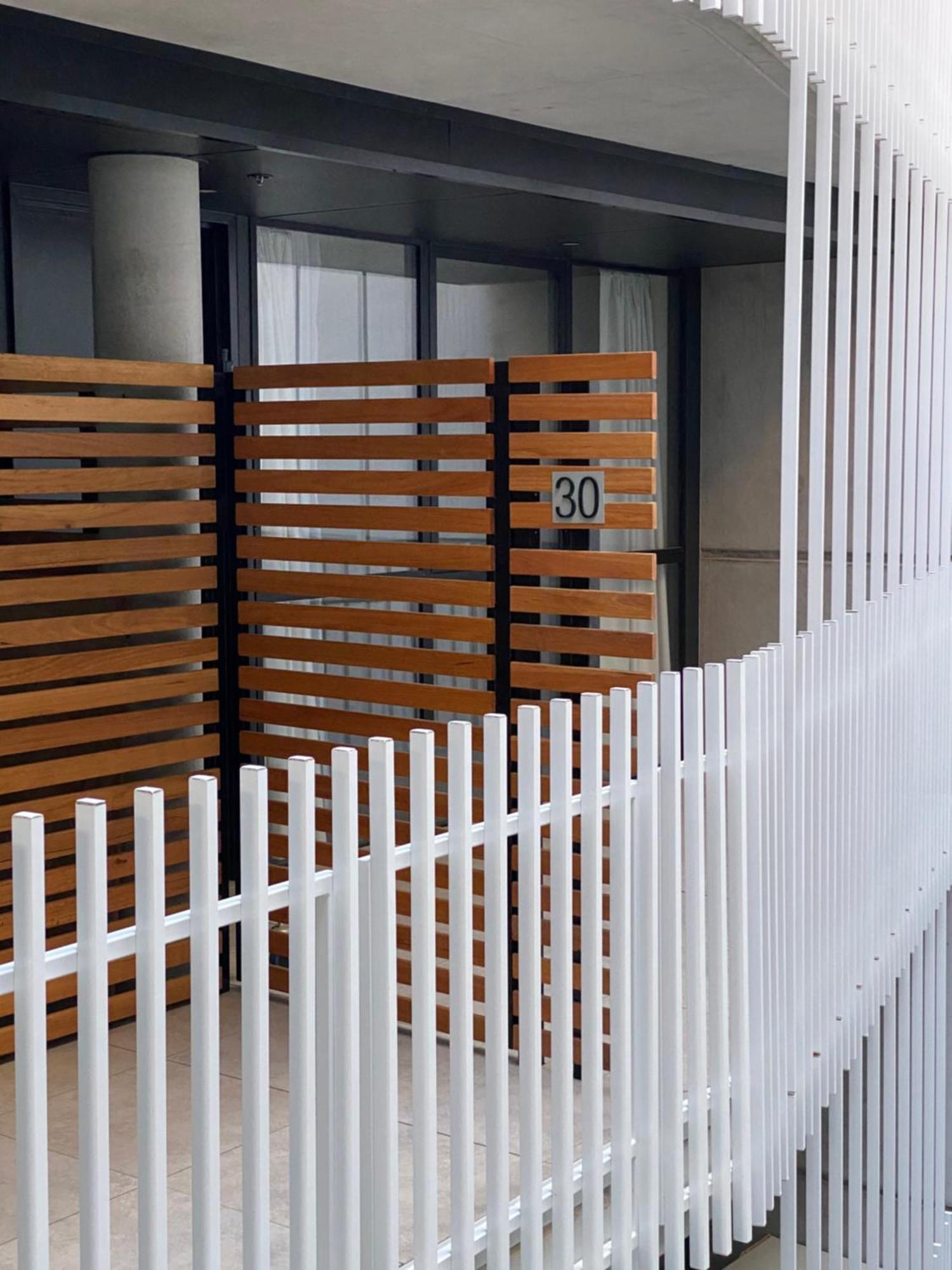 The Gallery Luxe 1 Bedroom Executive Apartment In The Heart Of Braddon Wine Secure Parking Wifi Canberra Ngoại thất bức ảnh